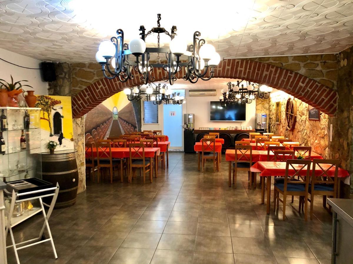 卡里拉 尤尼沃思旅馆酒店 外观 照片